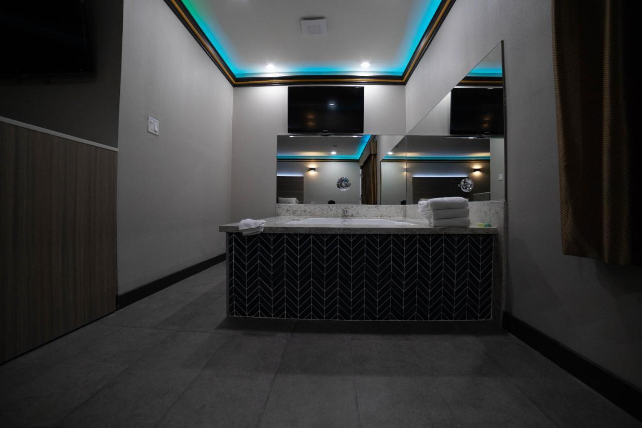 Artesia Motor Inn Bellflower Zewnętrze zdjęcie