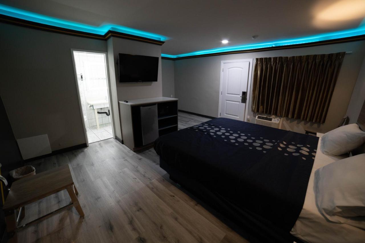 Artesia Motor Inn Bellflower Zewnętrze zdjęcie