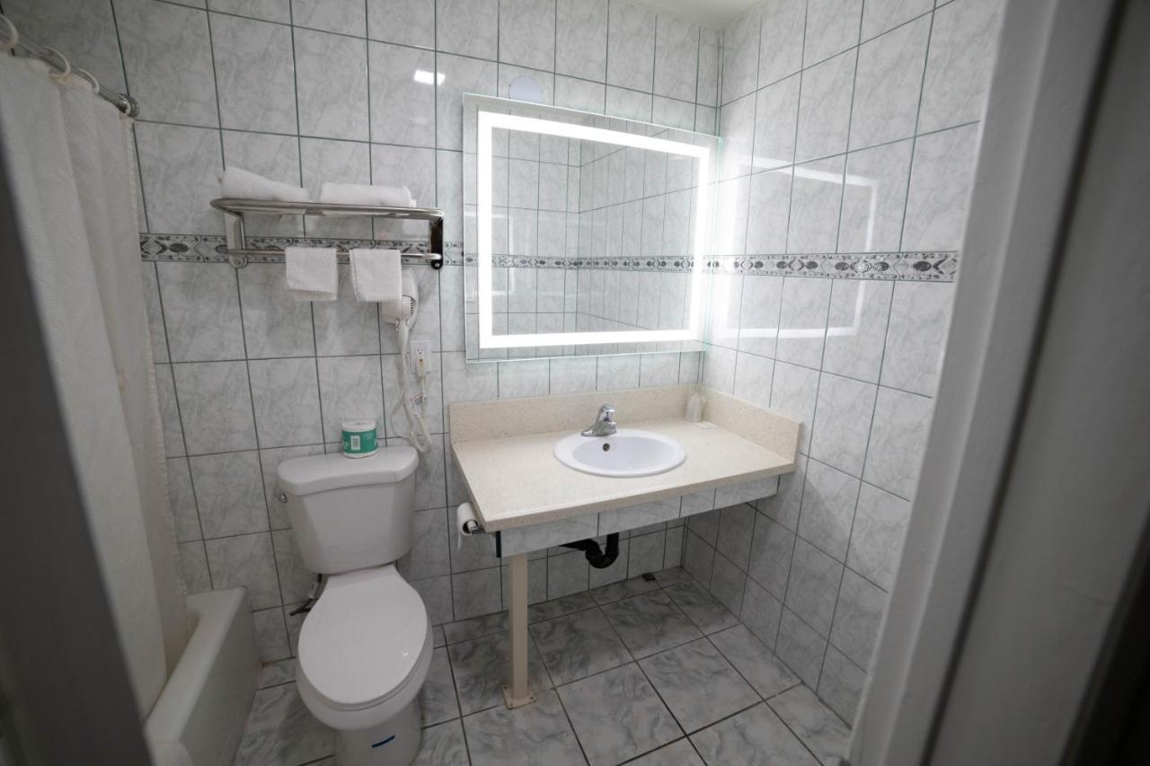 Artesia Motor Inn Bellflower Zewnętrze zdjęcie