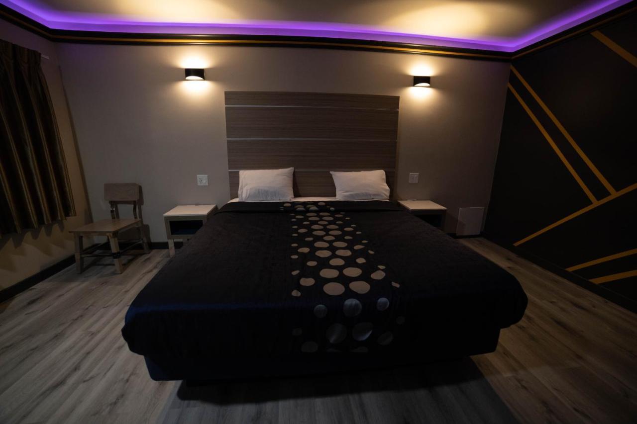 Artesia Motor Inn Bellflower Zewnętrze zdjęcie