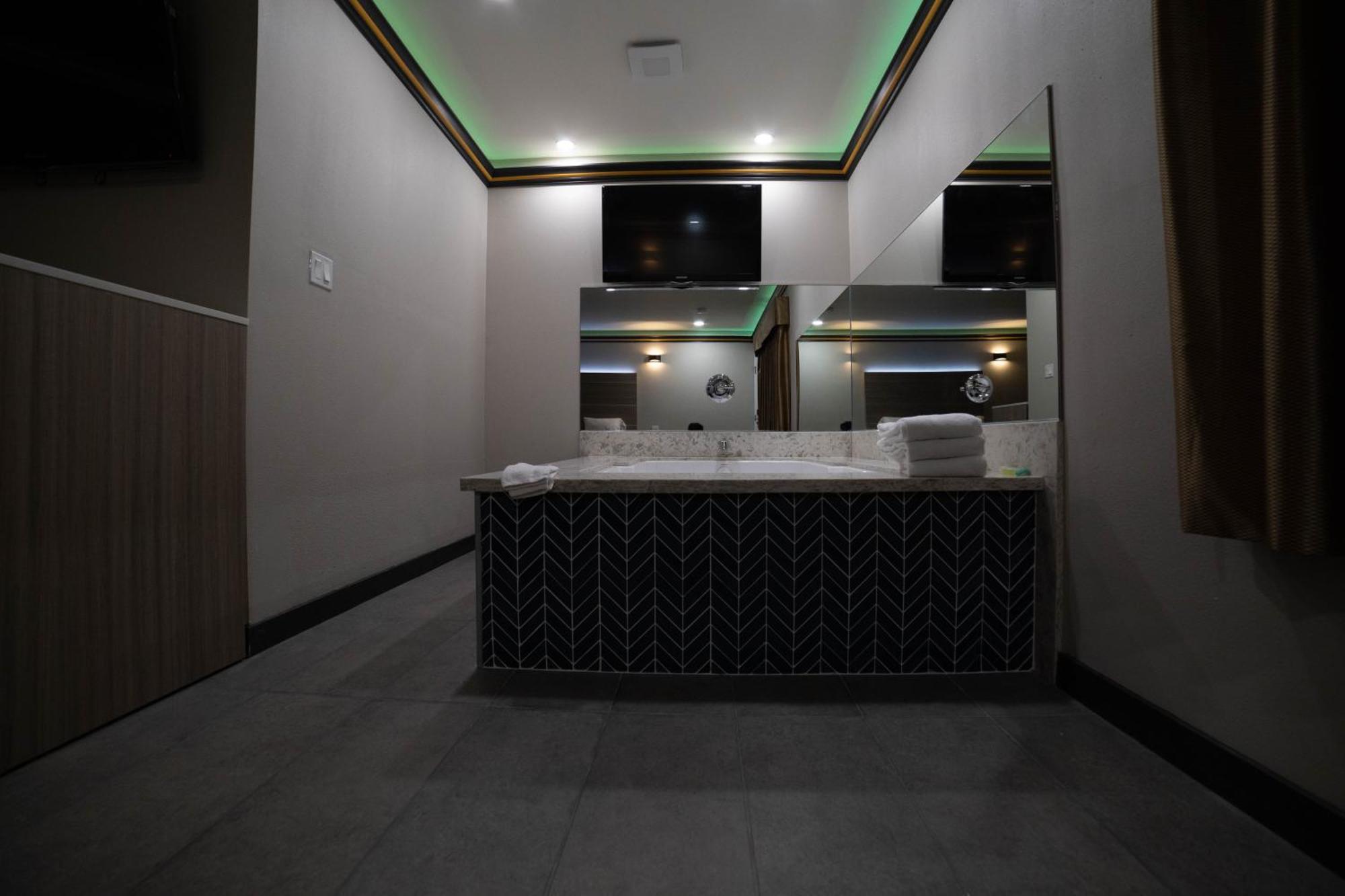 Artesia Motor Inn Bellflower Zewnętrze zdjęcie
