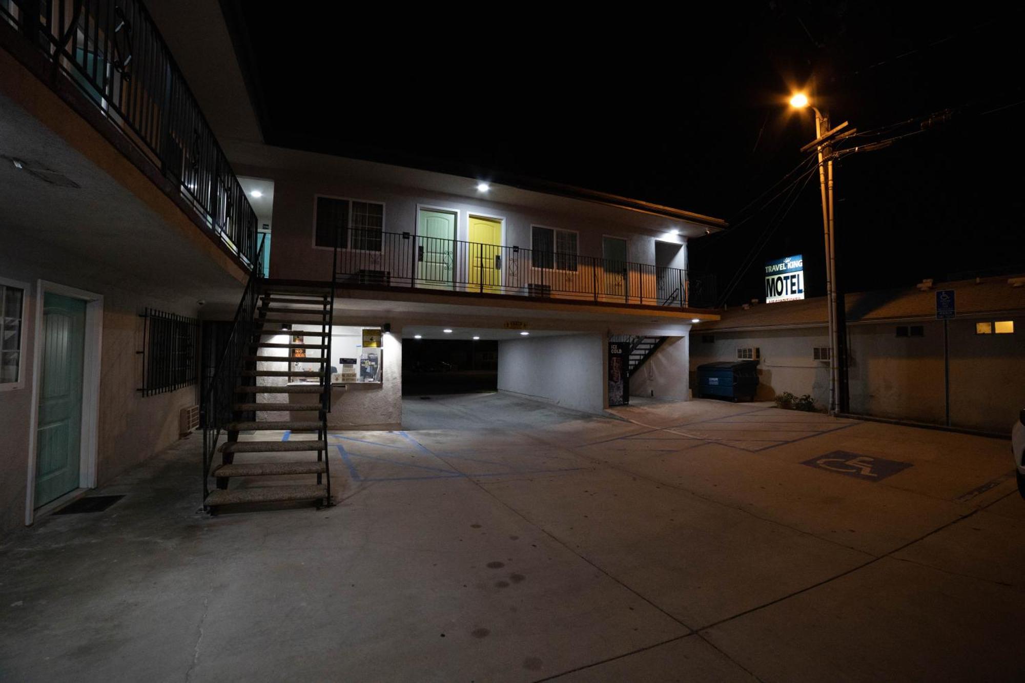 Artesia Motor Inn Bellflower Zewnętrze zdjęcie